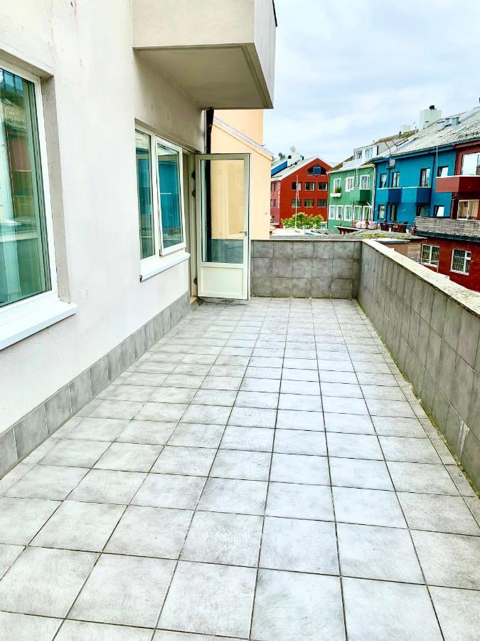 Fin Leilighet, Midt I Hjertet Av Kristiansund. Apartment Bagian luar foto